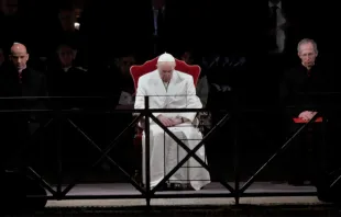 El Papa Francisco en el Via Crucis. / Foto: Lucía Ballester (ACI Prensa) 
