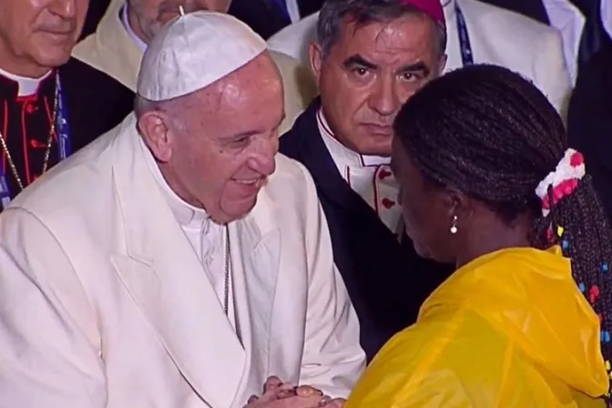 Esta mujer perdió a su familia en ataque y hoy compartió su crudo testimonio con el Papa