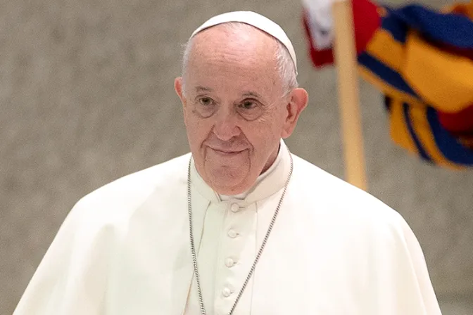 Papa Francisco anima a “no perderse en el lamento” y a ver la vida como regalo