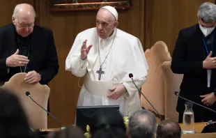 Papa Francisco en el Aula Nueva del Sínodo. Foto: Vatican Media 