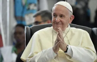 Imagen referencial. Papa Francisco aplaudiendo. Foto: Vatican Media 