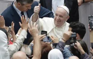 El Papa Francisco en la Audiencia General. Foto: Pablo Esparza / ACI Prensa 