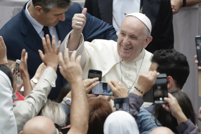 El Papa pide responder con generosidad a Dios en Jornada de la Vida Consagrada