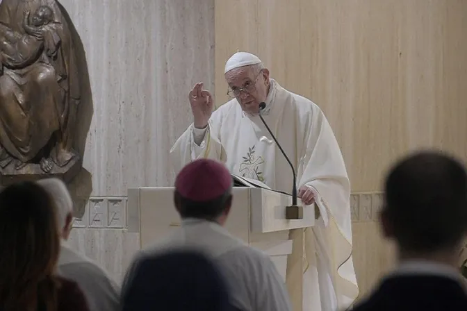 Papa Francisco: La Palabra de Dios siempre nos lleva hacia adelante