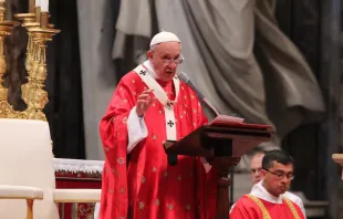 El Papa Francisco en la Misa de Pentecostés hoy en la Basílica de San Pedro. Foto Petrik Bohumil / ACI Prensa 