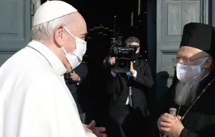 Imagen referencial. Papa Francisco con el Patriarca Bartolomé. Foto: Vatican Media 