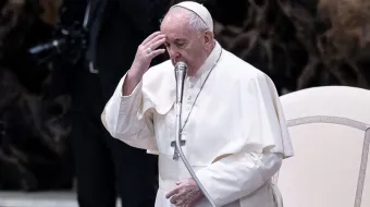 Imagen referencial. Papa Francisco en oración. Foto: Daniel Ibáñez / ACI Prensa