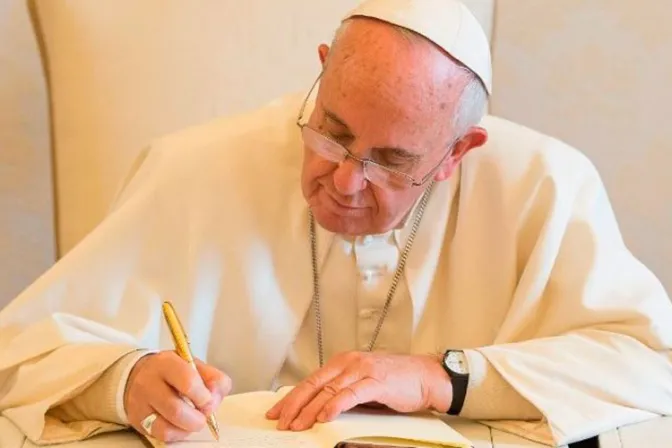El Papa Francisco promulga Motu Proprio sobre el control financiero de estas instituciones