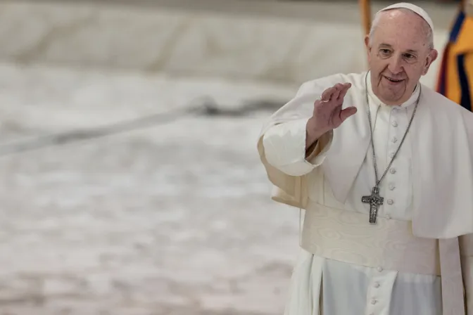 Papa Francisco: Estoy cerca de ustedes con el corazón 