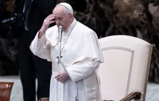 Papa Francisco en oración. (Foto de archivo). Crédito: Daniel Ibáñez / ACI Prensa 