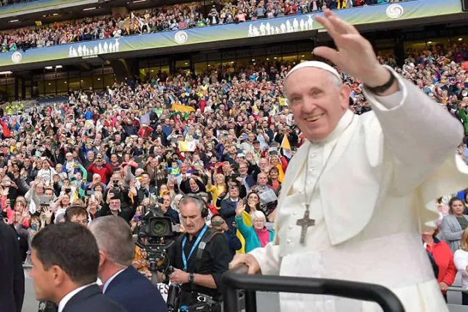 “Como preparar un té”, la receta del Papa Francisco para las familias