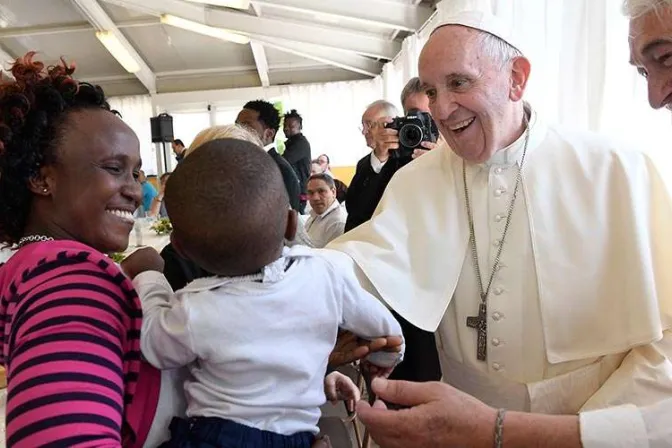 Papa Francisco pide, una vez más, favorecer una cultura de acogida hacia los migrantes