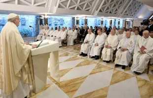 El Papa celebra la Misa. Foto: L'Osservatore Romano 