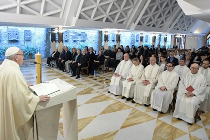 ¿Escuchas al Espíritu Santo cuando te habla?, pregunta el Papa días antes de Pentecostés