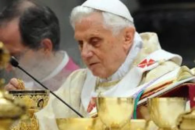 Justicia es pisoteada cuando no se respeta dignidad humana, alerta el Papa