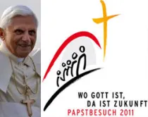 El Papa junto al logo y lema de su próxima visita a Alemania (imagen DBK)
