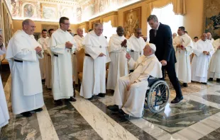 Papa Francisco con miembros de la Orden de la Santísima Virgen María de la Merced 