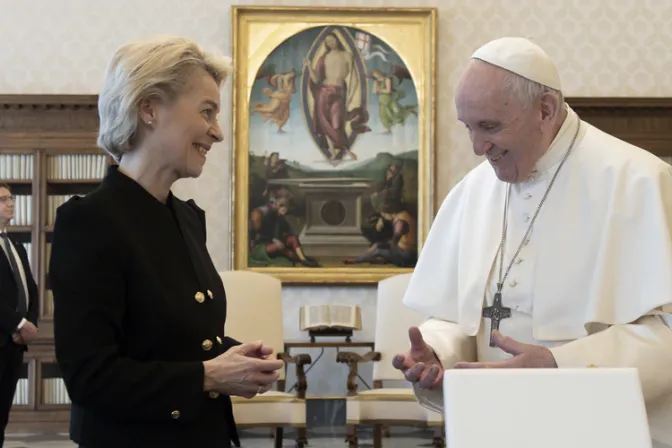 Papa Francisco recibe en el Vaticano a la presidenta de la Comisión Europea