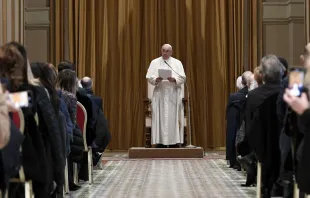 Papa en la audiencia con juristas católicos. Foto: Vatican Media 