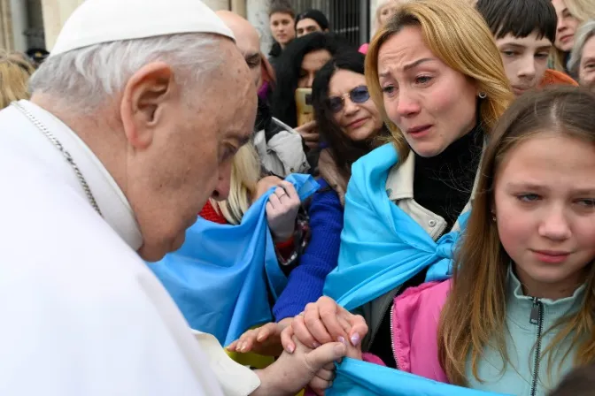 Papa Francisco: Con Dios podemos superar todo, incluso los abismos del dolor y la muerte