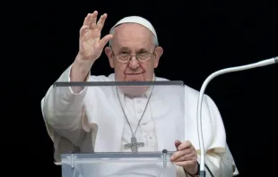 El Papa Francisco en el Ángelus de este 19 de febrero. Crédito: Vatican Media 