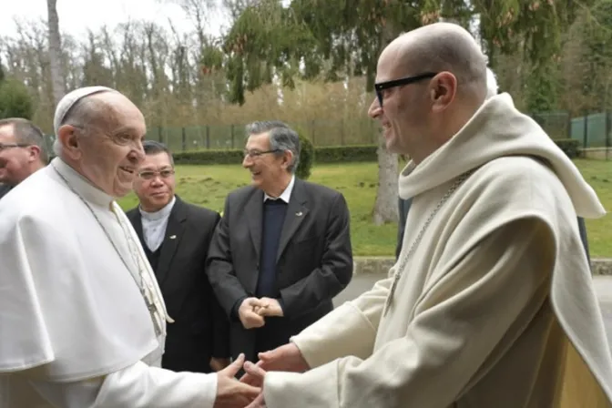 Papa Francisco concluye sus ejercicios espirituales