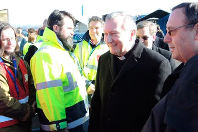 Cardenal Parolin lleva solidaridad del Papa Francisco a campo de refugiados en Eslovenia