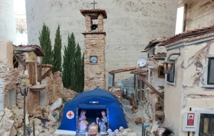 Un pesebre que recuerda el terremoto en Amatrice. Foto: Mercedes De La Torre / ACI Prensa 