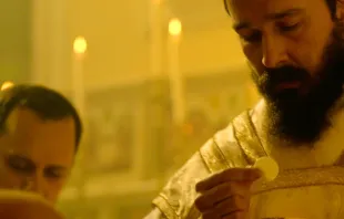 Shia LaBeouf interpretando al Padre Pío. Crédito: Material promocional de "Padre Pío" 