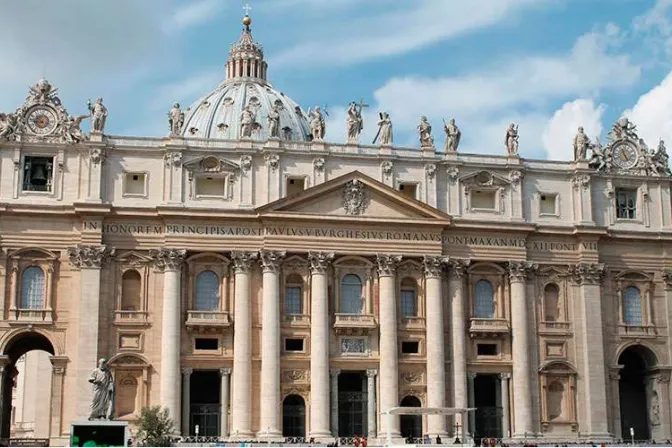 Científicos del Vaticano exigen y proponen mejores respuestas contra el coronavirus