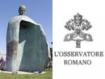 La cuestionada escultura que representa a Juan Pablo II
