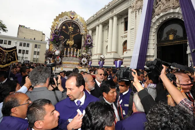 Perú: Se inició Primer Encuentro Mundial de Hermandades del Señor de los Milagros