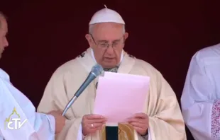 El Papa durante el Regina Coeli. Foto: Captura Youtube 