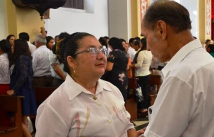 Matrimonio renuevan sus votos en Catedral de Santa Cruz / Foto: Comunicaciones Arzobispado de Santa Cruz 