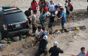 Rescate de afectados por inundaciones en Lima / Foto: Agencia Andina 