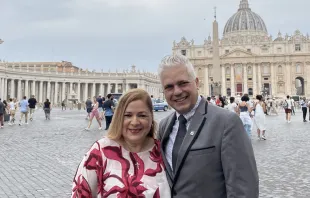 Ricardo y Lucía Luzondo en Roma. Foto: Mercedes De La Torre / ACI Prensa 