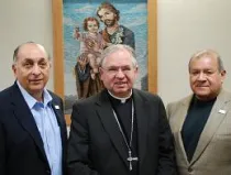 Robert Aguirre / Arzobispo José Gómez / Rubén Escobedo