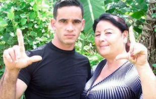 Yosvany Melchor y su madre Rosa María Rodríguez / Foto: Movimiento Cristiano Liberación  