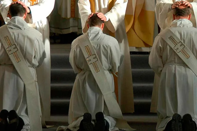 El celibato es una “joya brillante” para la Iglesia, afirma sacerdote experto