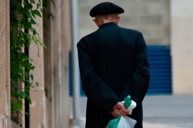 Sacerdote pedía leche para los pobres y recibió una donación inesperada