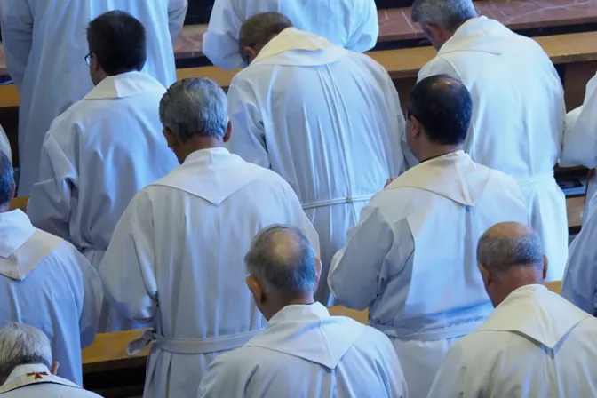 Quienes cometieron abusos nunca debieron ser ordenados sacerdotes, asegura Arzobispo