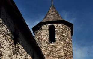 Torre de la iglesia de San Roque en Farrera (Lérida). Crédito: Wikimedia Commons 