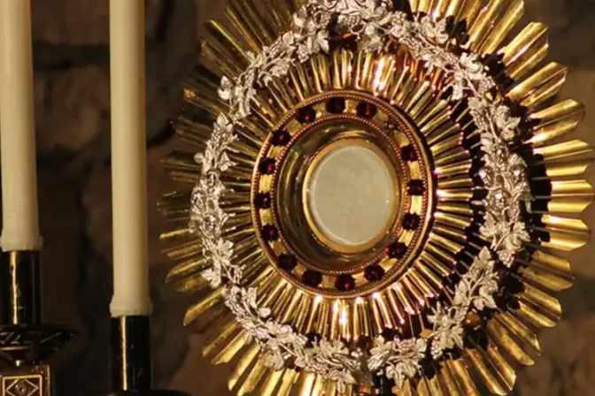 Niños visitarán 7 sagrarios para orar ante Jesús Sacramentado