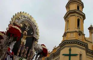 Imagen del Señor de los Milagros en los exteriores de la Basílica Catedral de Piura / Crédito: Arquidiócesis Metropolitana de Piura 