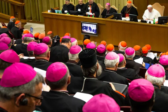 Sínodo de los Obispos: Aprueban documento final presentado al Papa Francisco