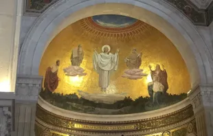 Interior del templo de la Transfiguración en el Monte Tabor. Crédito: Cathopic 