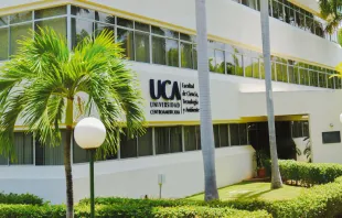 Fachada de la facultad de ciencias y tecnología de la UCA. Crédito: Cortesía Jesuitas Centroamérica 
