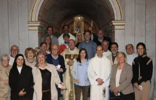 Uruguayos en Roma luego de la Misa de Acción de Gracias. Crédito: C. Bellocq  
