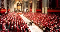 Los obispos durante el Concilio Vaticano II en la Basílica de San Pedro. Crédito: Dave582 (CC BY-SA 4.0)