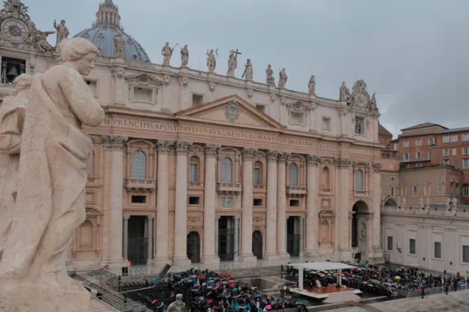 Gobernación del Vaticano alerta sobre contratos falsos de trabajo